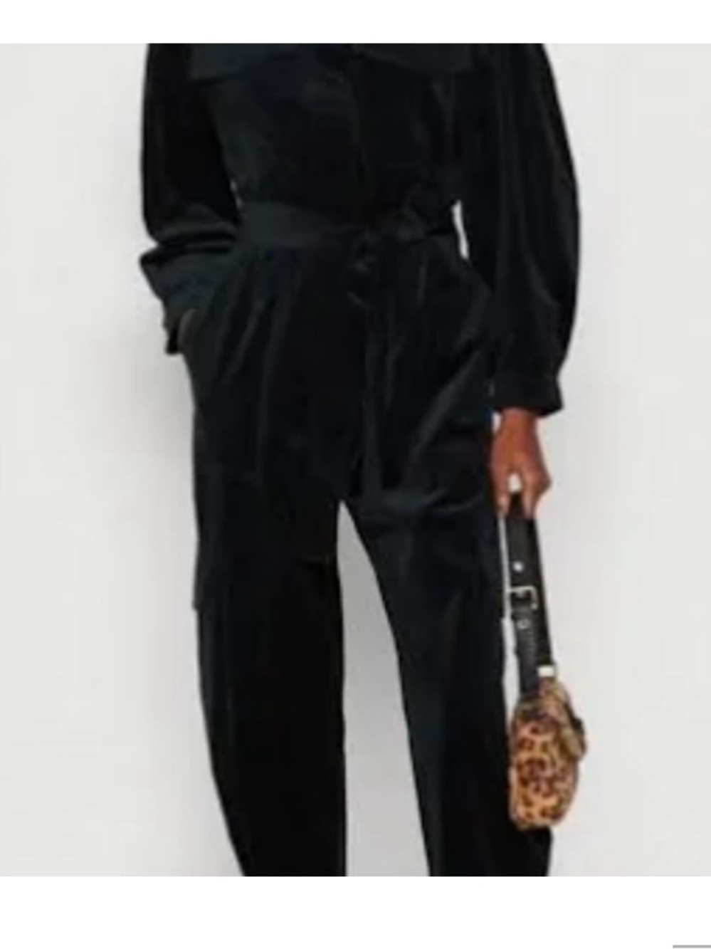 Banana Republic Black Velvet Tie-Waist Jumpsuit 🖤🔥 Medium.